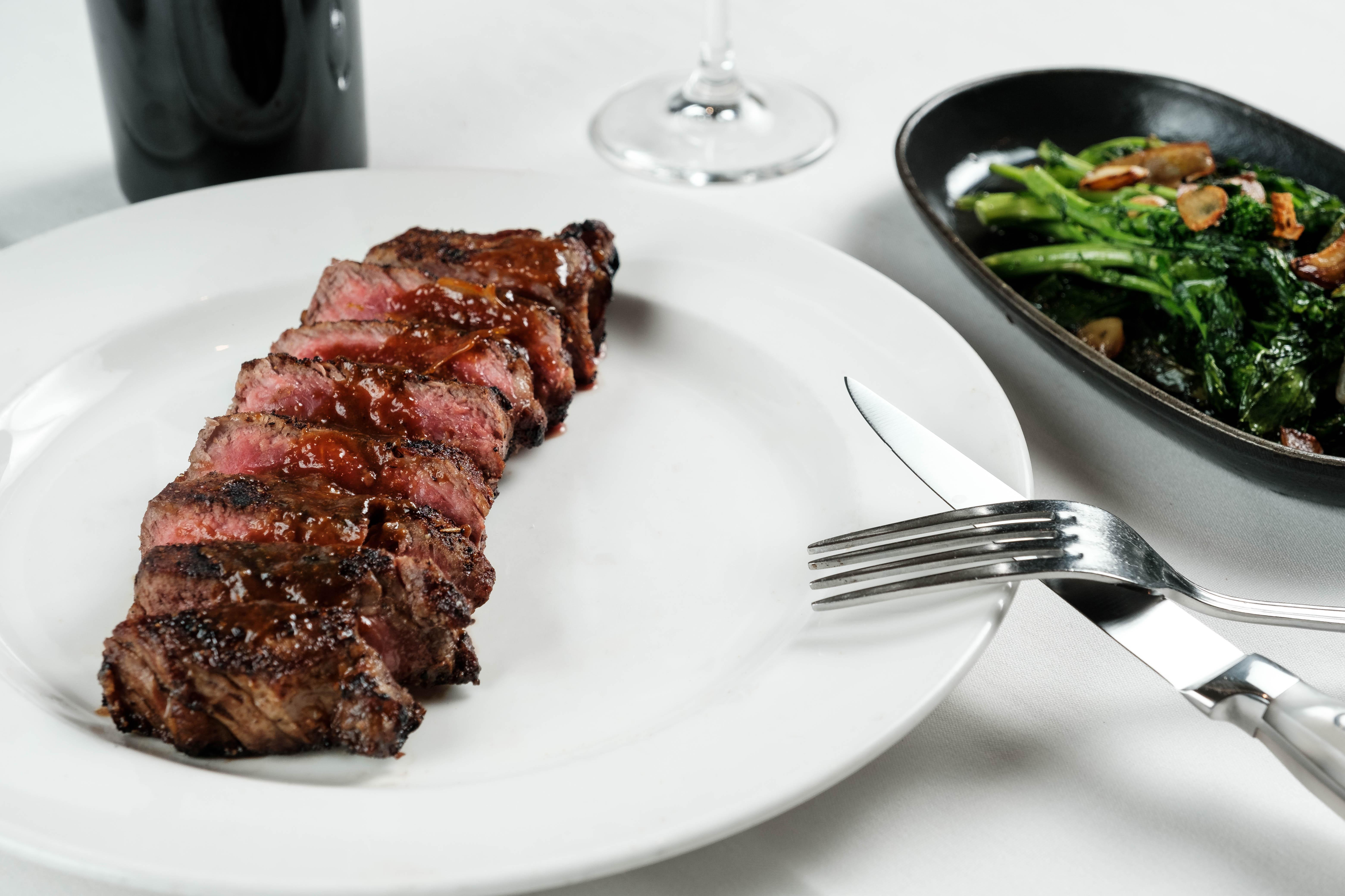 The Palazzo At The Venetian Hotel Las Vegas Exterior photo A steak prepared sous-vide